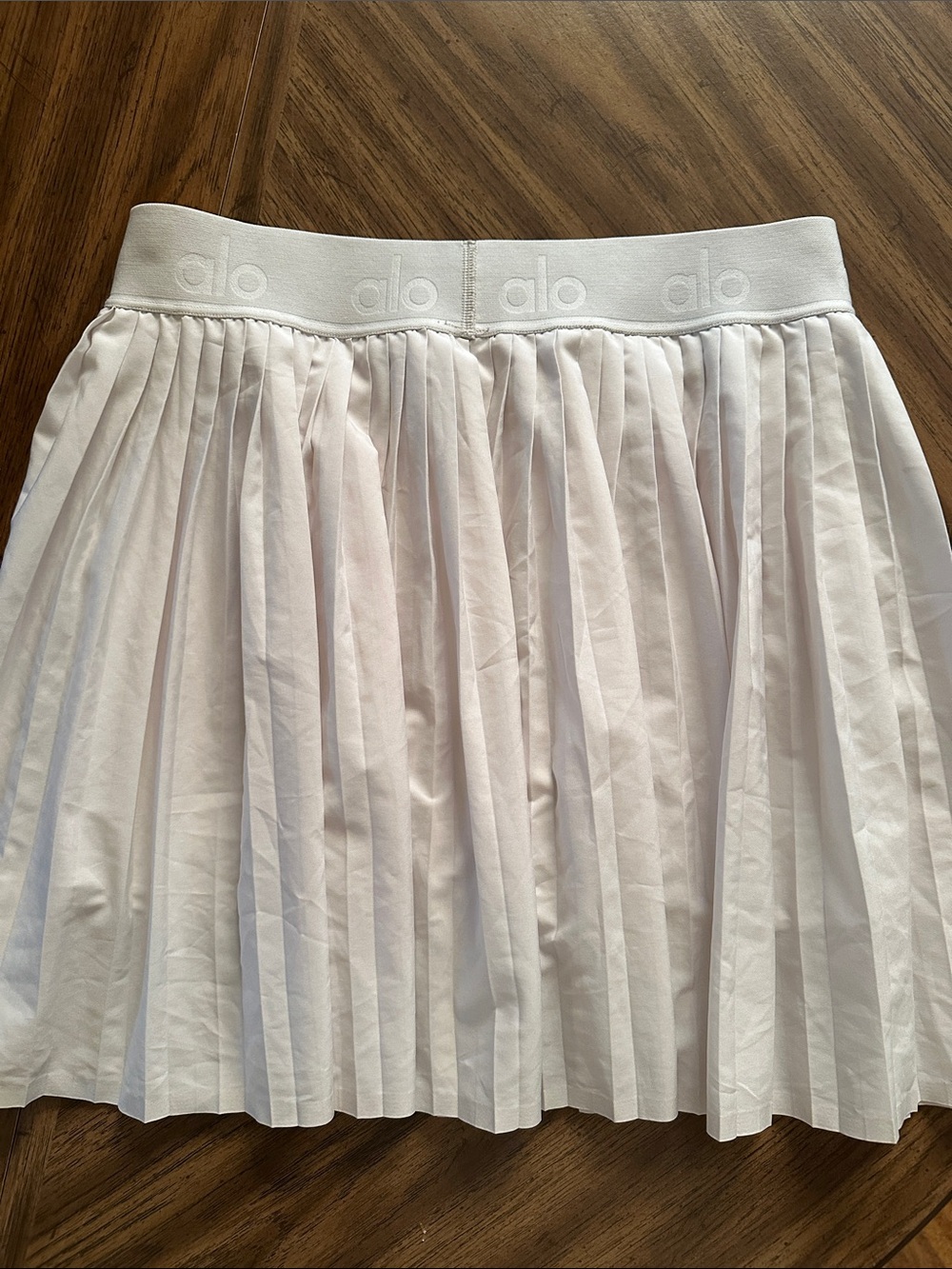 ALO Yoga Aces Tennis Skort- Size Medium - Picture 8 of 8